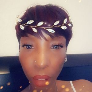 Meet your Posher, Carla